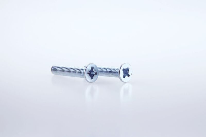 Machine screws DIN965